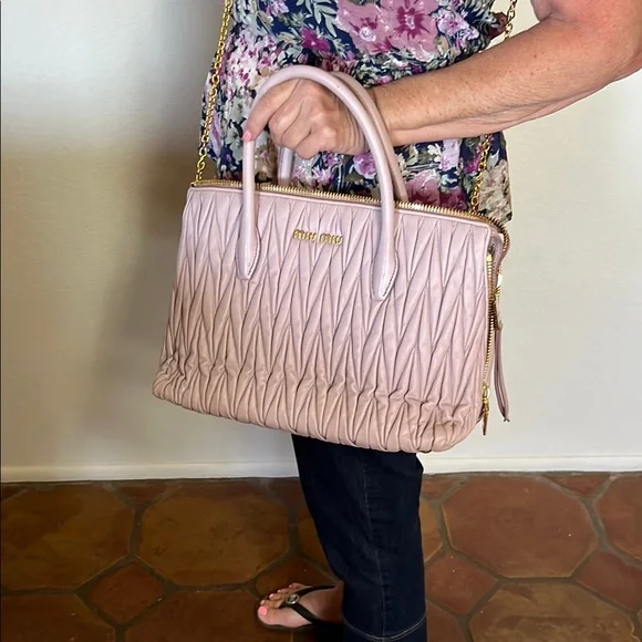 MIU MIU PINK QUILTED BAG EUC - Picture 10 of 16